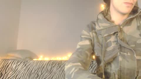 Snapshot of tristan_fantasycam22 chatting on January 5, 9:14 pm Tristan And Samara online show from January 5, 9:14 pm