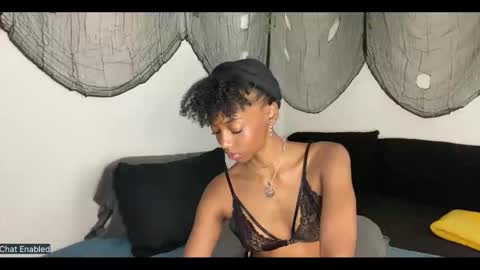 trixie_luv online show from September 25, 4:36 pm