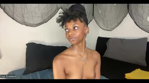 trixie_luv online show from September 12, 5:26 pm