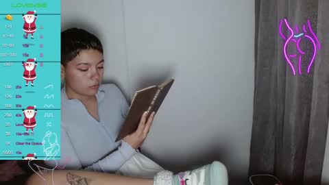 Snapshot of trixie_tangg chatting on January 24, 5:21 am Kitty online show from January 24, 5:21 am