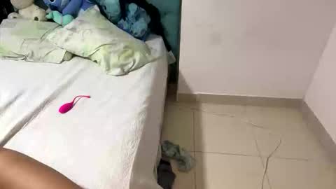 trixxix_x online show from March 17, 9:31 pm