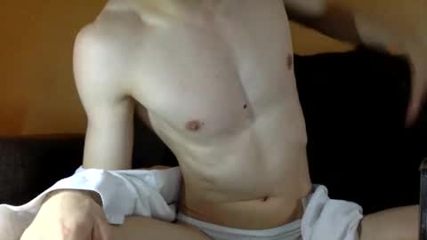 Snapshot of troas09876 chatting on October 21, 5:45 am troas09876 online show from October 21, 5:45 am