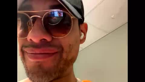 Open minded - Hetro - Male online show from March 27, 6:20 pm