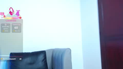 Snapshot of troy_lee1 chatting on September 13, 2:52 pm online show from September 13, 2:52 pm