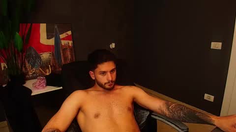 TroyWade online show from May 17, 10:57 am