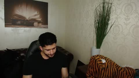 TroyWade online show from May 22, 5:25 am
