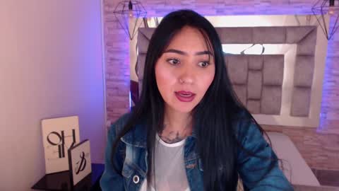 Snapshot of truelove_art chatting on February 21, 2:59 pm online show from February 21, 2:59 pm