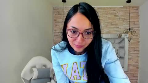 Snapshot of truelove_art chatting on January 30, 12:27 pm online show from January 30, 12:27 pm