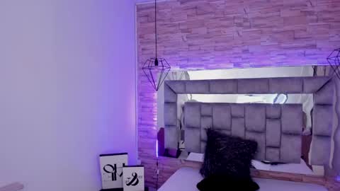 Snapshot of truelove_art chatting on January 17, 2:39 pm online show from January 17, 2:39 pm