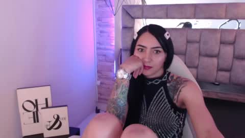 Snapshot of truelove_art chatting on February 17, 2:49 pm online show from February 17, 2:49 pm