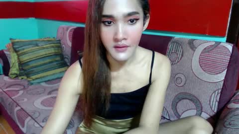 Snapshot of ts_ladycarla19 chatting on March 5, 5:18 am Carla online show from March 5, 5:18 am