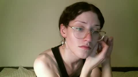 Snapshot of ts_librarian chatting on January 23, 3:26 am Elisabeth online show from January 23, 3:26 am