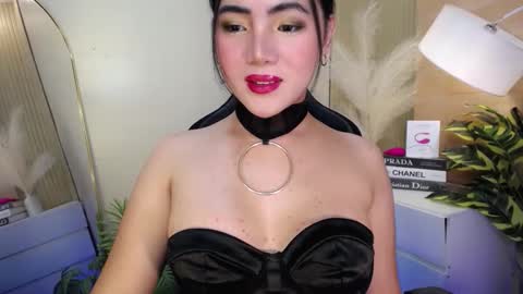 Snapshot of ts_marthapooker chatting on March 1, 10:42 pm Martha The Pooker online show from March 1, 10:42 pm