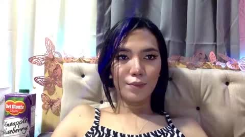 Snapshot of ts_yanang chatting on December 16, 6:10 am online show from December 16, 6:10 am