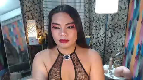 Snapshot of tsbrianabankhugecock chatting on February 9, 9:28 pm brianna online show from February 9, 9:28 pm