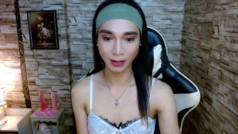 Snapshot of tscumbitch chatting on January 31, 5:40 am Tina online show from January 31, 5:40 am