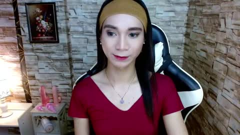 Snapshot of tscumbitch chatting on February 11, 7:27 pm Tina online show from February 11, 7:27 pm