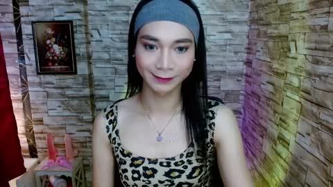 Snapshot of tscumbitch chatting on March 8, 6:05 pm Tina online show from March 8, 6:05 pm