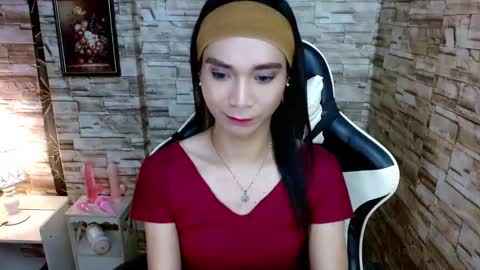 Snapshot of tscumbitch chatting on February 11, 10:28 pm Tina online show from February 11, 10:28 pm