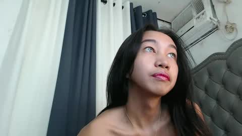 Snapshot of tskitty_girl chatting on March 8, 6:43 am tskitty_girl online show from March 8, 6:43 am