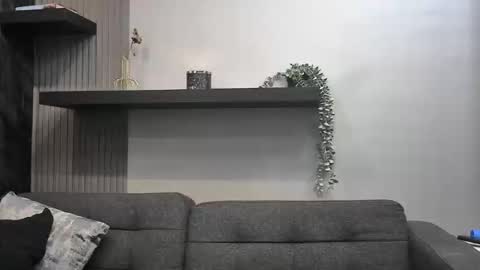 Lexi Longg online show from May 8, 6:19 am