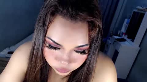 Snapshot of tsscarlett_xx chatting on February 21, 6:59 pm jayvie online show from February 21, 6:59 pm