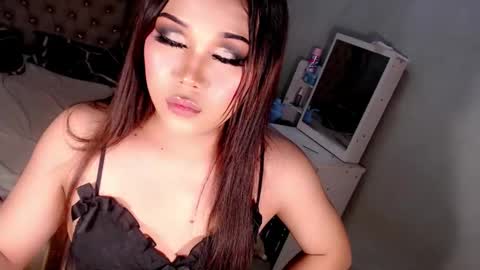 jayvie online show from November 24, 7:45 pm