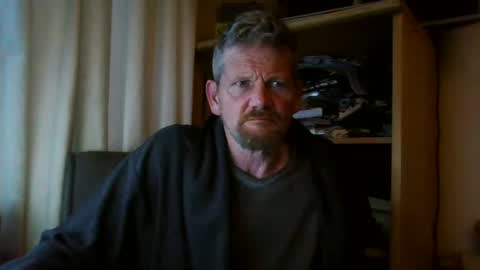 Snapshot of ttb2769 chatting on March 5, 6:44 am ttb2769 online show from March 5, 6:44 am