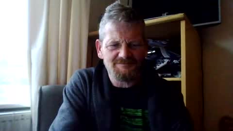 Snapshot of ttb2769 chatting on February 23, 8:49 am ttb2769 online show from February 23, 8:49 am