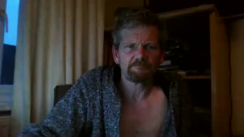 Snapshot of ttb2769 chatting on January 28, 7:43 am ttb2769 online show from January 28, 7:43 am