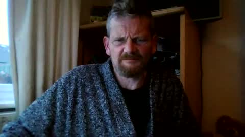 Snapshot of ttb2769 chatting on February 14, 7:28 am ttb2769 online show from February 14, 7:28 am