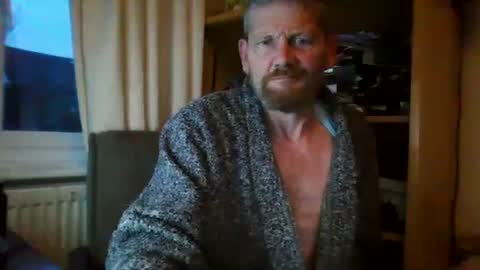 Snapshot of ttb2769 chatting on February 18, 7:10 am ttb2769 online show from February 18, 7:10 am