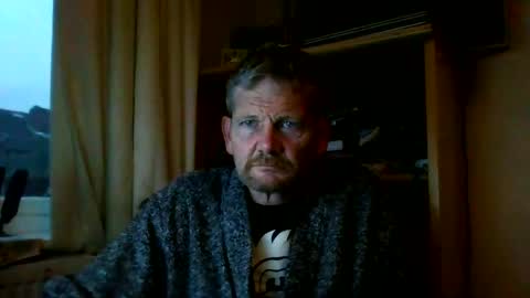 Snapshot of ttb2769 chatting on December 11, 8:04 am ttb2769 online show from December 11, 8:04 am