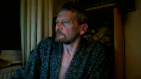 Snapshot of ttb2769 chatting on December 20, 6:50 am ttb2769 online show from December 20, 6:50 am