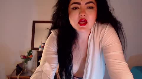 tuti online show from May 6, 2:39 am