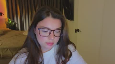 Ariana online show from November 3, 7:48 pm