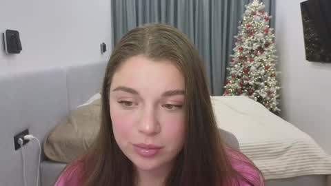 Snapshot of tutti_frutti_ chatting on December 17, 8:54 pm Ariana online show from December 17, 8:54 pm