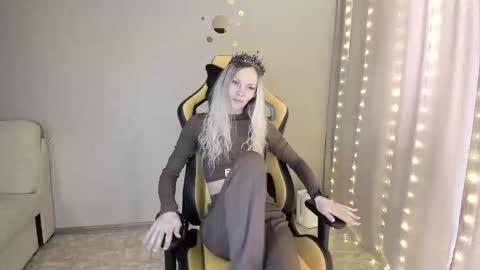 tvoikaif online show from March 12, 4:19 am