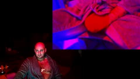 twardyidlugi online show from December 1, 8:11 pm