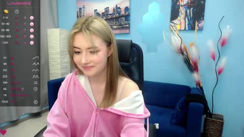 Veronica online show from February 13, 3:14 pm