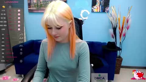 Veronica online show from December 4, 5:38 pm