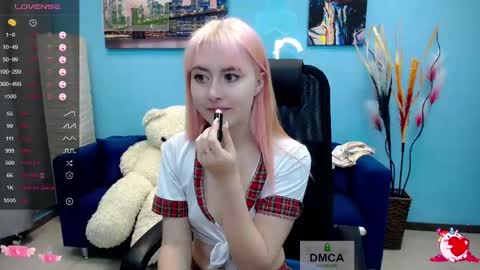Veronica online show from December 6, 2:00 pm