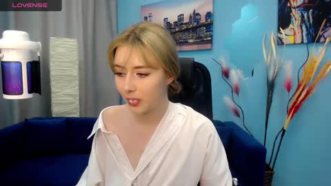 Veronica online show from February 18, 3:10 pm