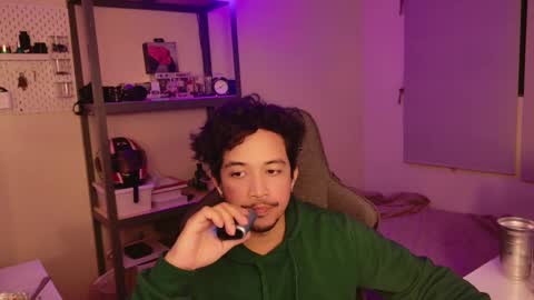 iwasD3nse online show from December 14, 5:18 am