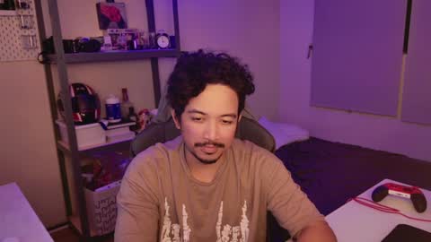 iwasD3nse online show from December 25, 4:01 am