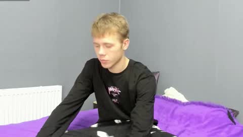 Angus online show from November 6, 7:06 pm