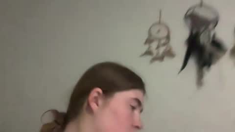 twinfl4m3ss online show from December 22, 6:09 am