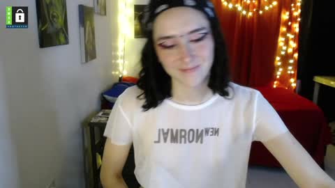 Snapshot of twinflamesxx chatting on January 9, 3:58 am TwinFlamesXX online show from January 9, 3:58 am