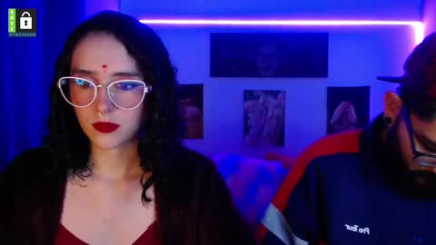 Snapshot of twinflamesxx chatting on February 15, 3:31 am TwinFlamesXX online show from February 15, 3:31 am
