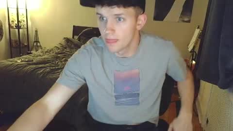twink2048 online show from May 10, 1:45 am
